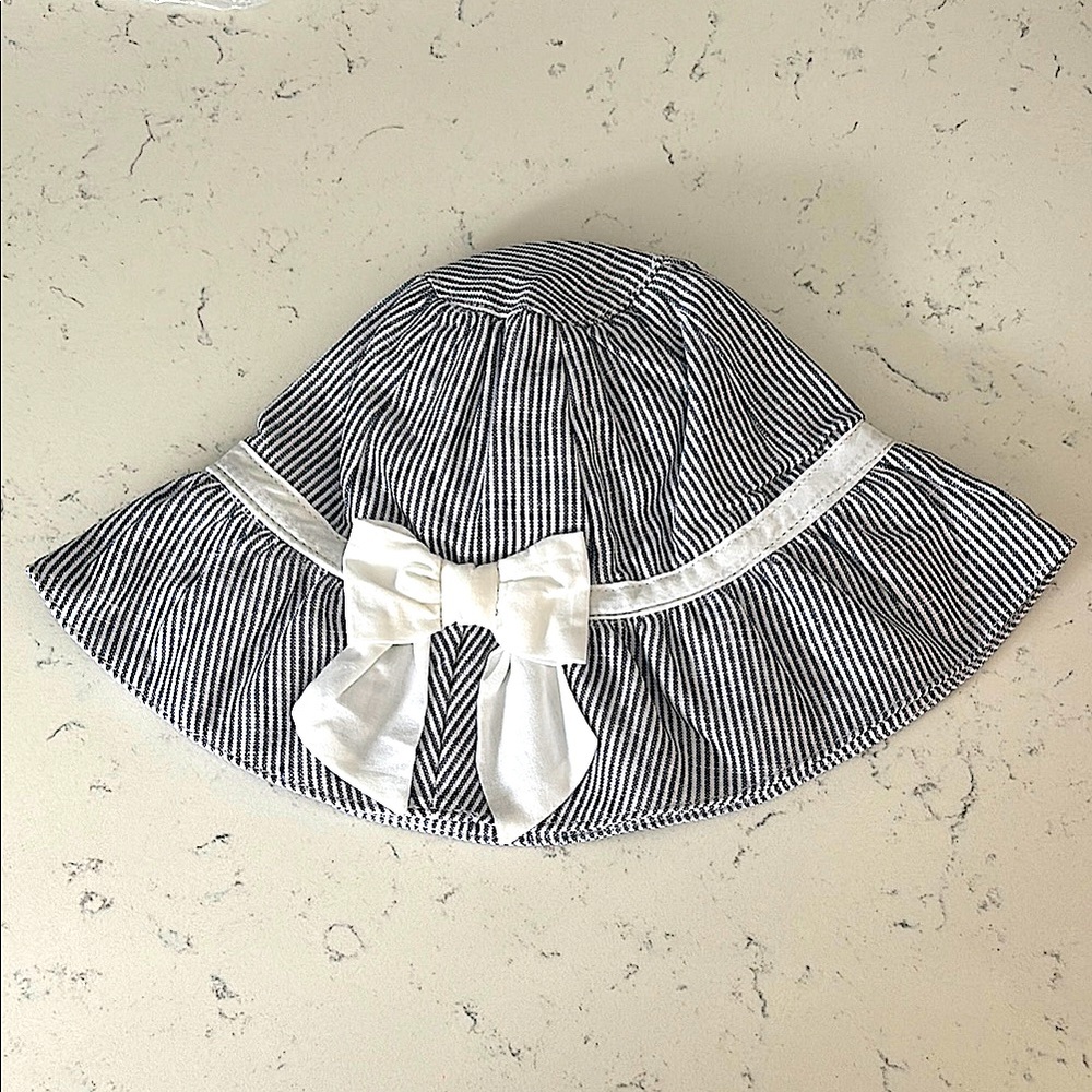 Janie and Jack White and Black Striped Hat
